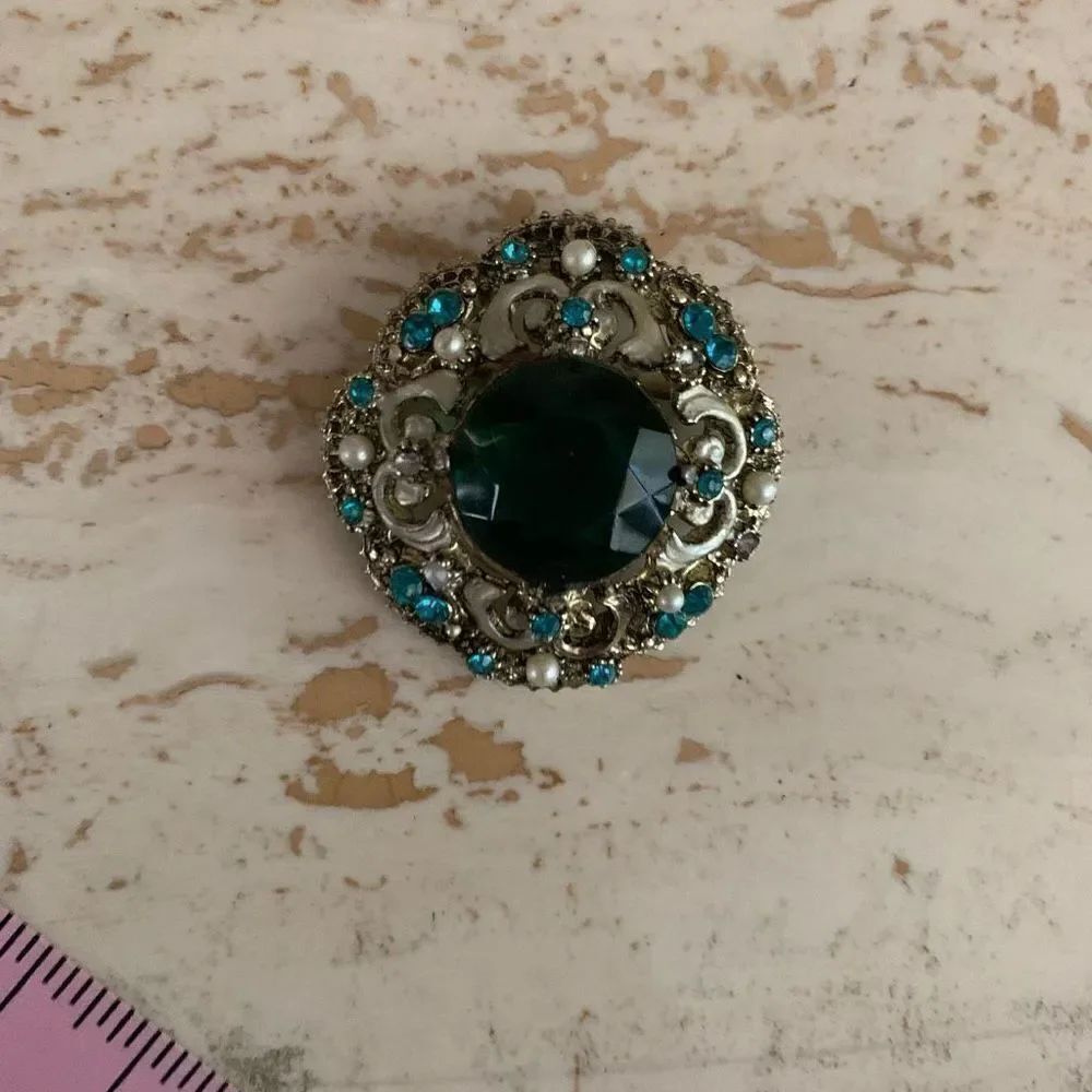 Green brooch - Picture 6 of 8